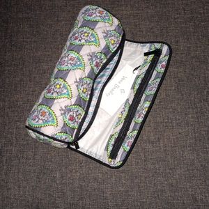 Vera Bradley travel pouch